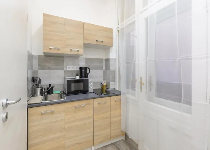 The Rakoczi 51 Urban Trio, Elegant Under One Roof Budapest
