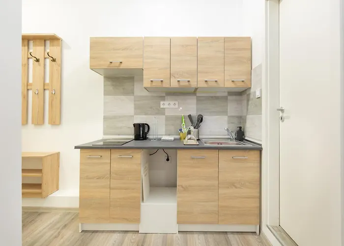 The Rakoczi 51 Urban Trio, Elegant Under One Roof Apartment *