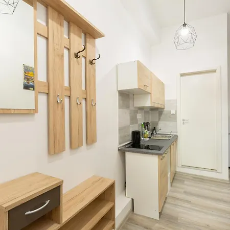 Daire The Rakoczi 51 Urban Trio, Elegant Under One Roof *