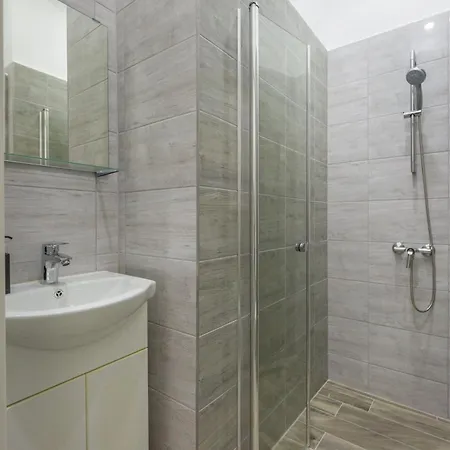 The Rakoczi 51 Urban Trio, Elegant Under One Roof *