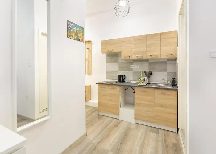 Apartment The Rakoczi 51 Urban Trio, Elegant Under One Roof *