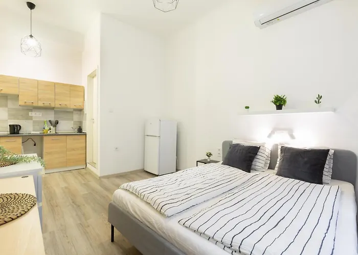 The Rakoczi 51 Urban Trio, Elegant Under One Roof Budapest